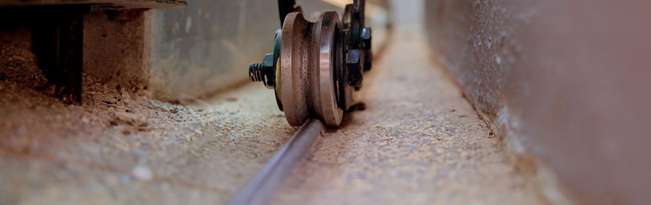 Schuifpoort rails
